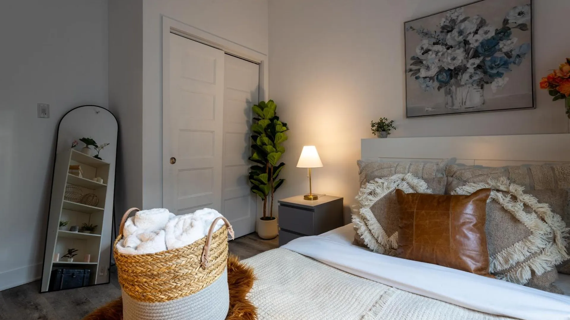 Chic And Spacious 3 Bedrooms In Griffintown Montréal 0*,